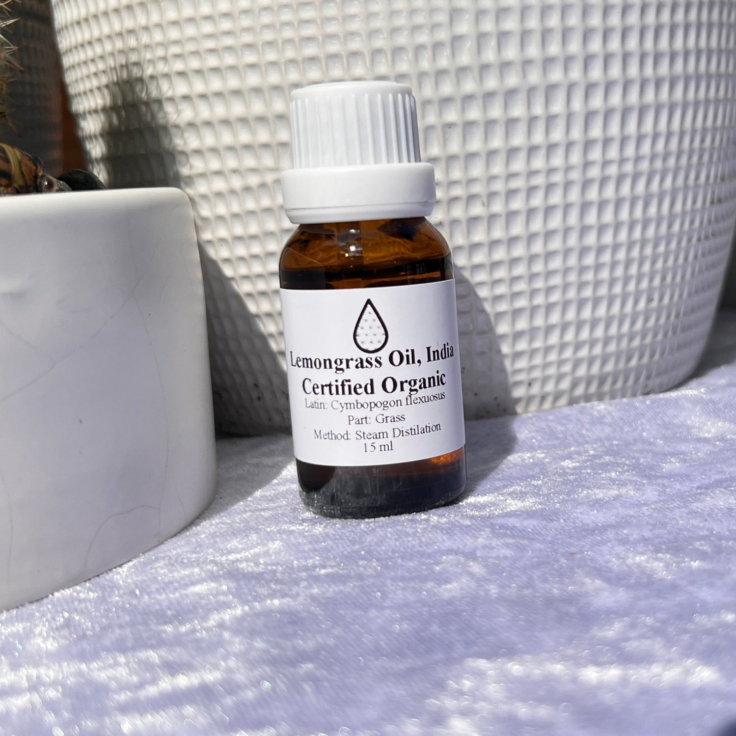 LEMONGRASS ESSENTIAL OIL, INDIA