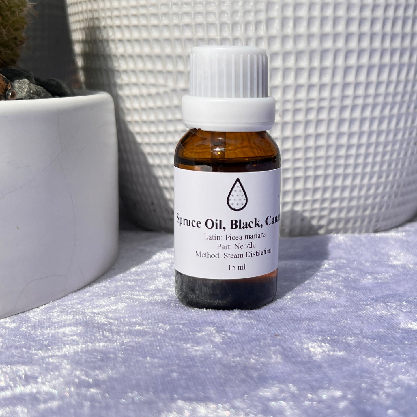 SPRUCE OIL, BLACK, CANADA (15ML)